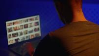 NL2922-Près d'un tiers des moins de 18 ans consultent chaque mois au moins un site pornographique, selon Médiamétrie.jpg
